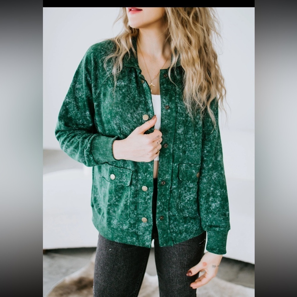 Washed Shacket Size Small Green Snap Button Closure Front Snap Pockets Casual